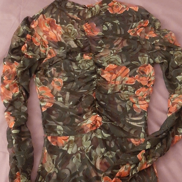 Embroided botanical sheer mesh top. - Picture 2 of 4